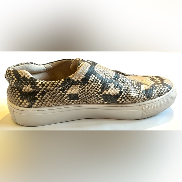J/Slides NYC Snake Print Shoes Leather Upper Slip-On Sneakers Women’s Size 7 - Picture 6 of 16
